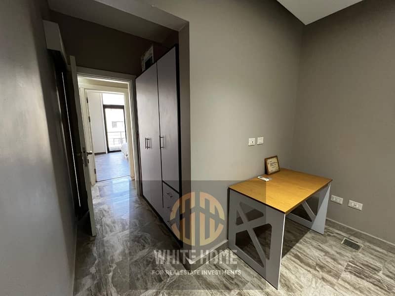 17 431bd6b2-c0d0-433b-8677-eeaf92ad6f33. jpeg