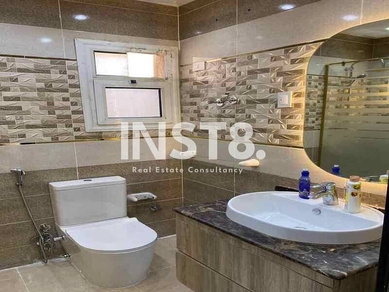 3 691500247648b_uploads6915002476347. jpeg