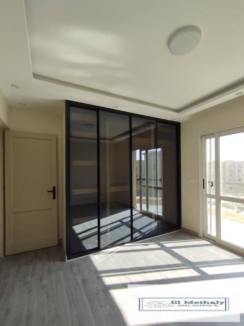 5 7e0175ac-bff1-4898-9a6e-584ee50ee1aa. jpg