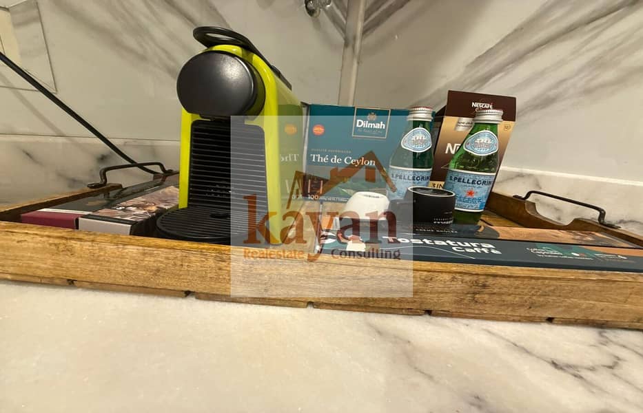 29 ed53ae5f-6a49-4b19-b961-bde828adc6d6. jpg