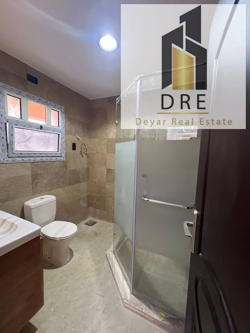 9 b7e32ad1-cb57-4076-8bcf-3c03a997369a. jpg