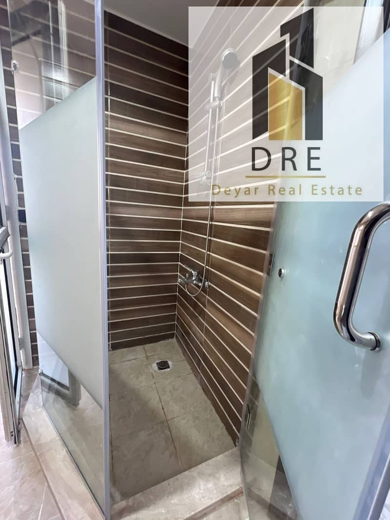 13 e8d463cb-0b52-45b6-afa2-d37754dd55a4. jpg