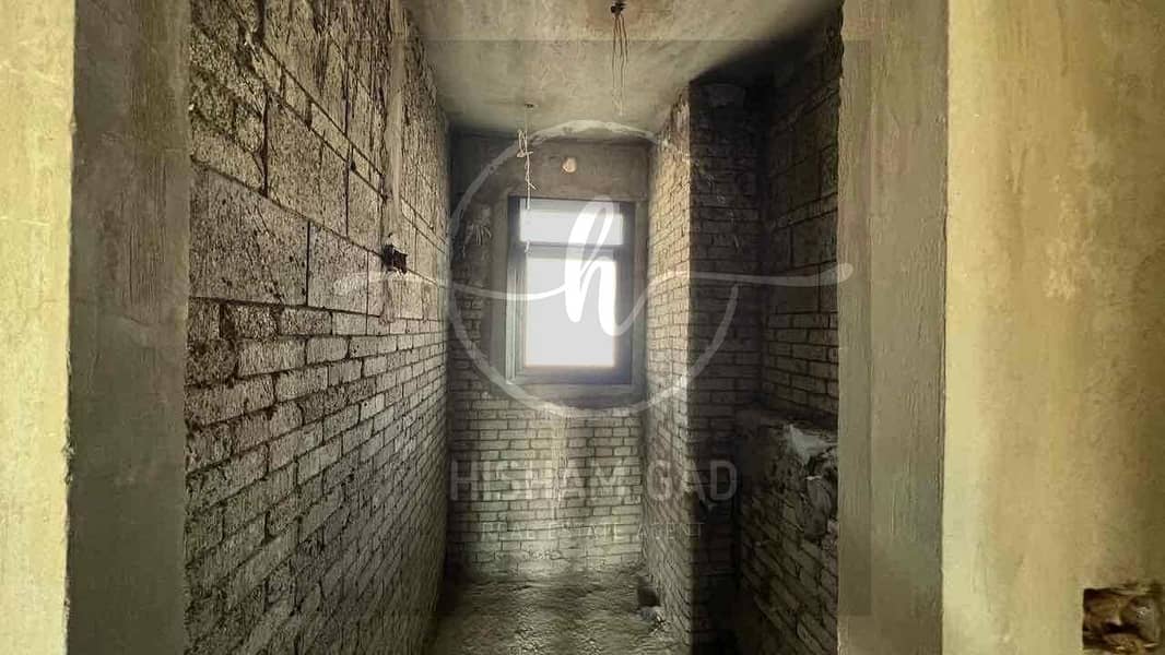 9 850d85e8-ad3f-4a14-8465-4f67b0872c87. jpg