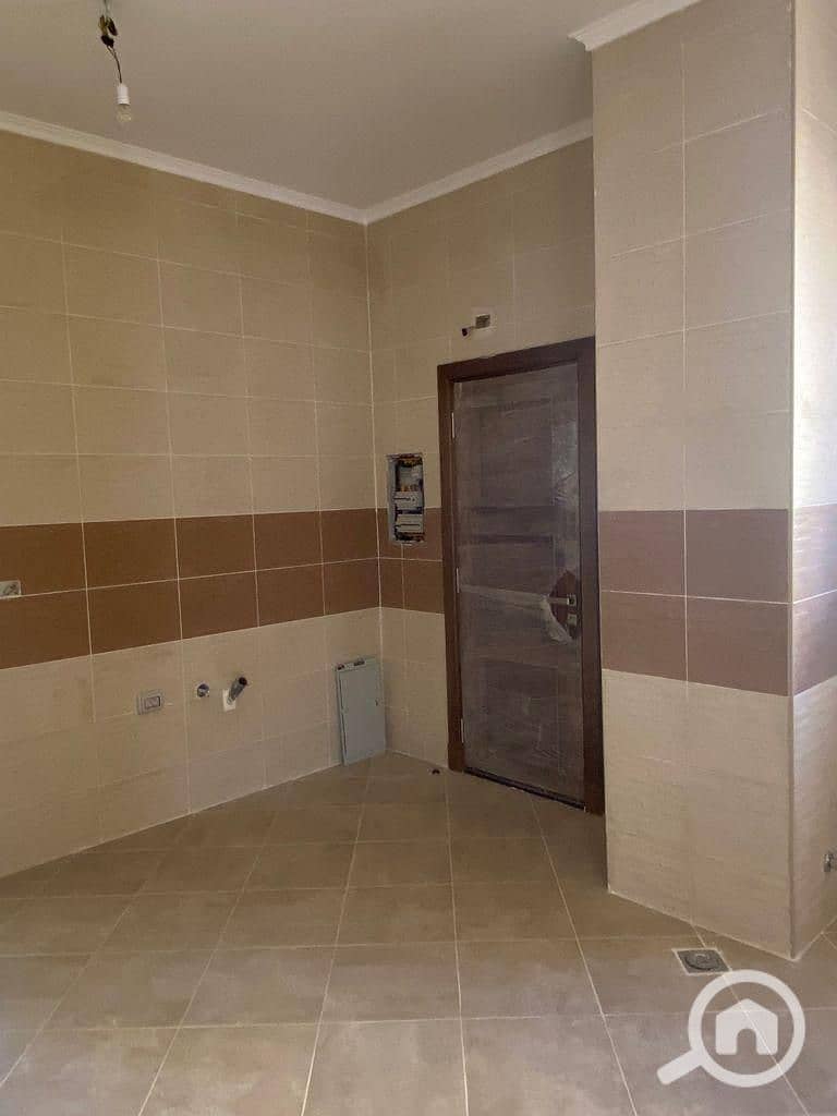 5 WhatsApp Image 2025-11-19 at 15.49. 30_d5a5b4a3. jpg