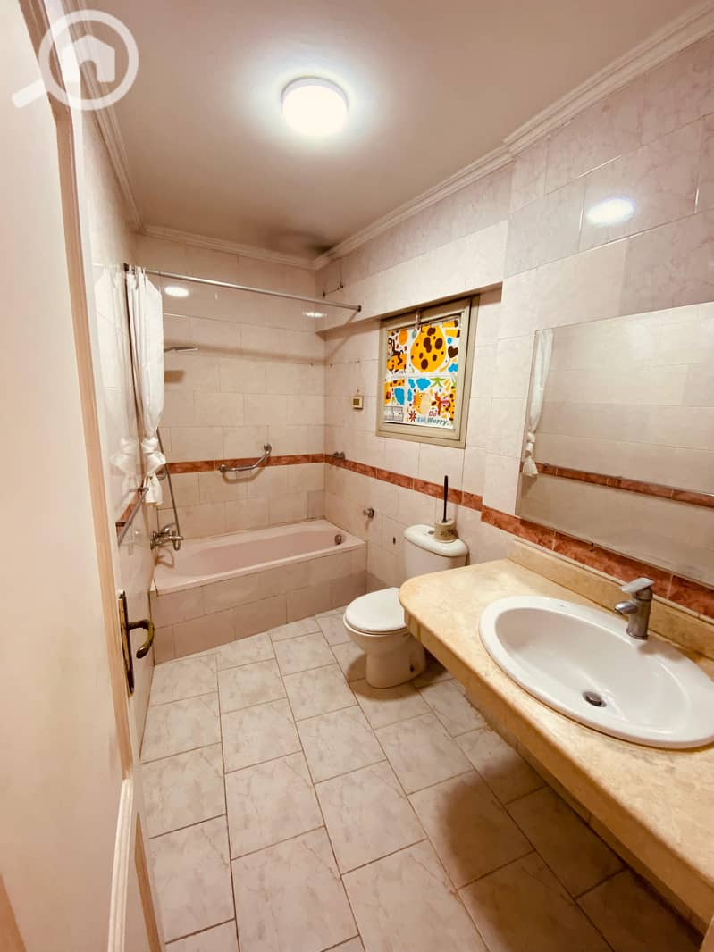 2 WhatsApp Image 2025-11-19 at 15.53. 11 (1). jpeg