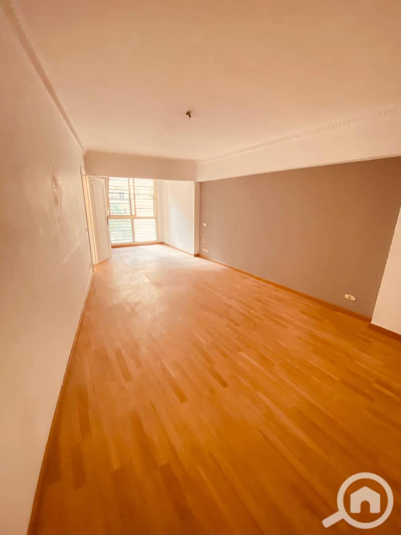 5 WhatsApp Image 2025-11-19 at 15.53. 10 (1). jpeg