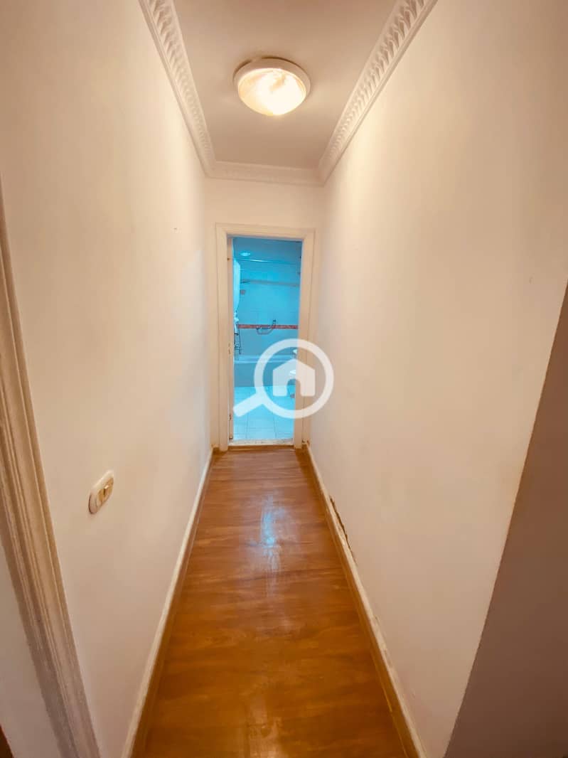 8 WhatsApp Image 2025-11-19 at 15.53. 09 (2). jpeg