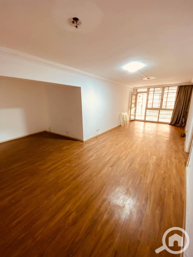 10 WhatsApp Image 2025-11-19 at 15.53. 10. jpeg