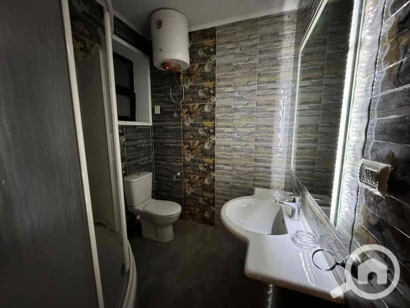 11 22472e26-25c0-4038-bfa1-c54b24fc33fd. jpg