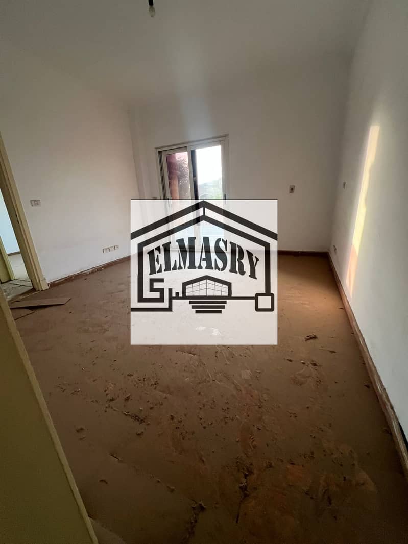 12 579d0eab-5890-4183-8228-b72be93098be. jpeg