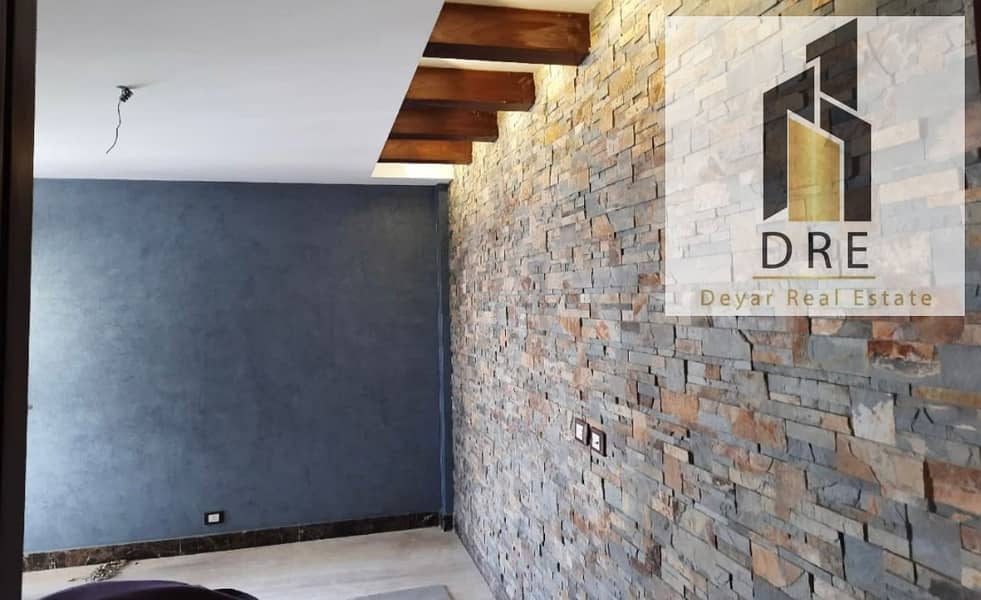 6 4eccfcbc-dd6a-4110-a68a-92b773a59fab. jpg