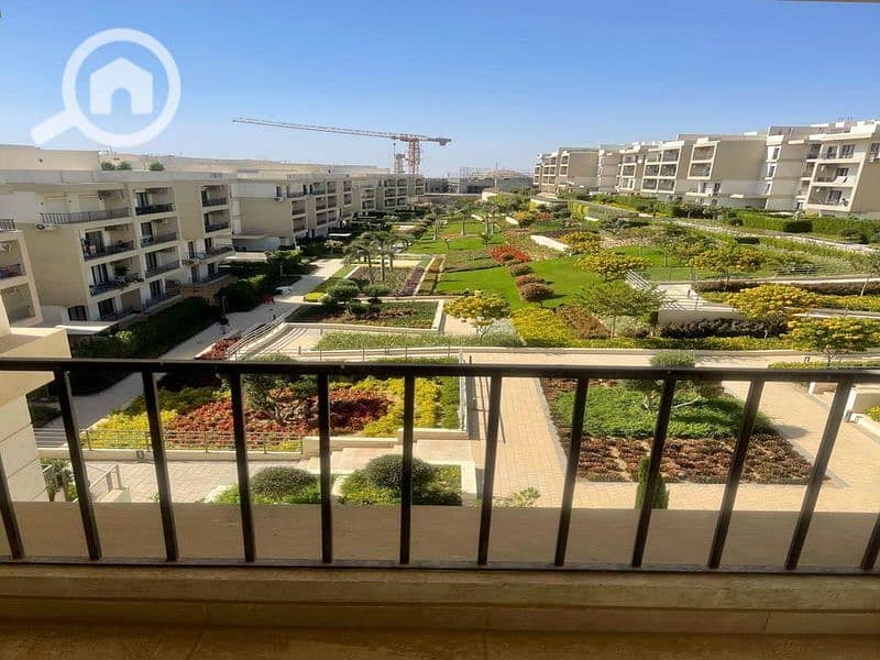 6 8f2464cb-336d-4f7b-b8df-718ed0142481_800x600. jpg