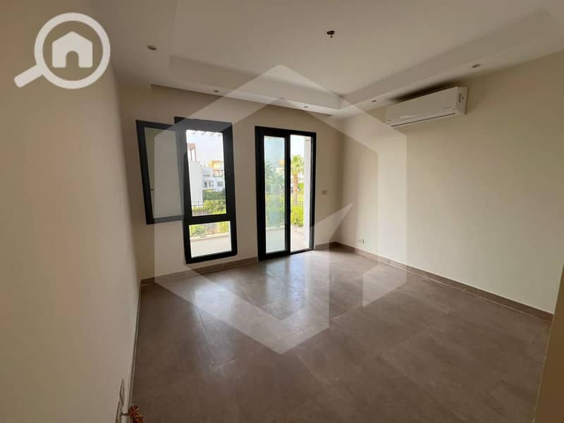 4 Courtyard Sodic 4. jpg