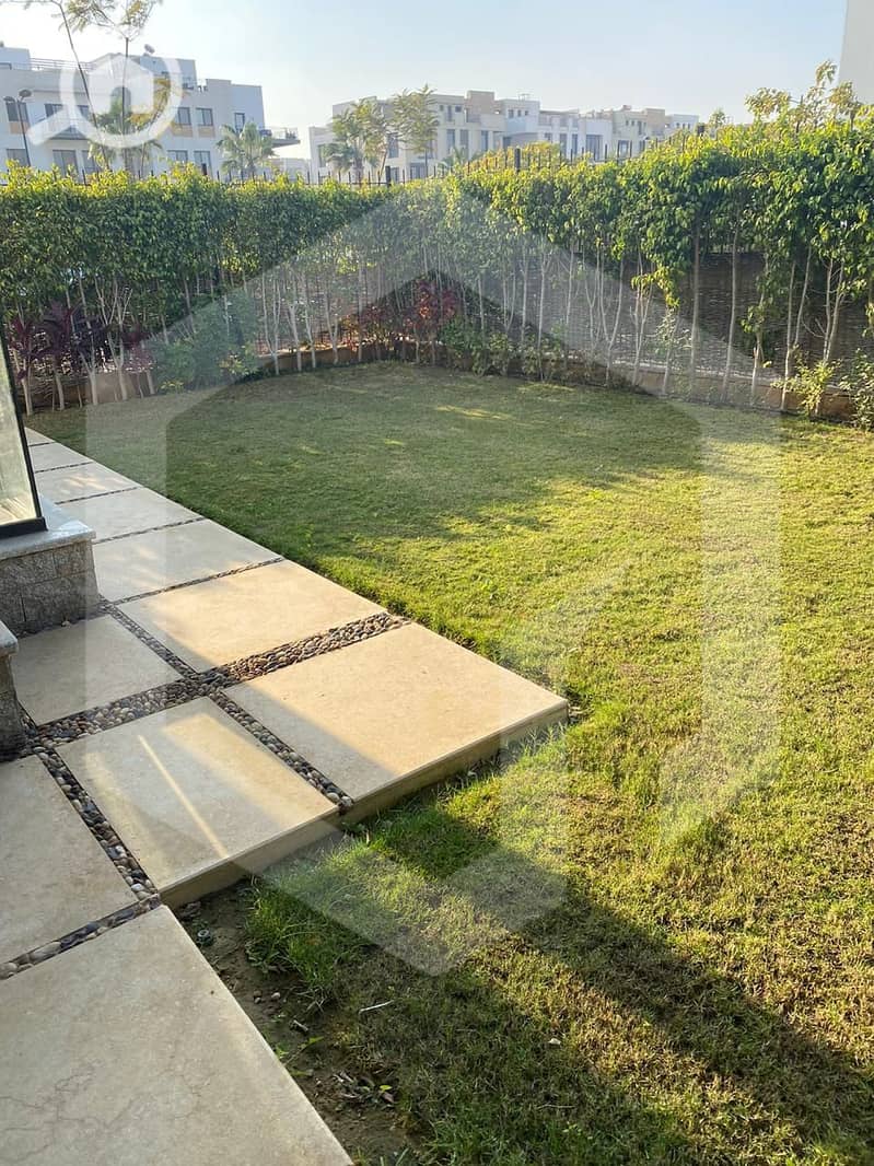 11 Courtyard Sodic 11. jpg