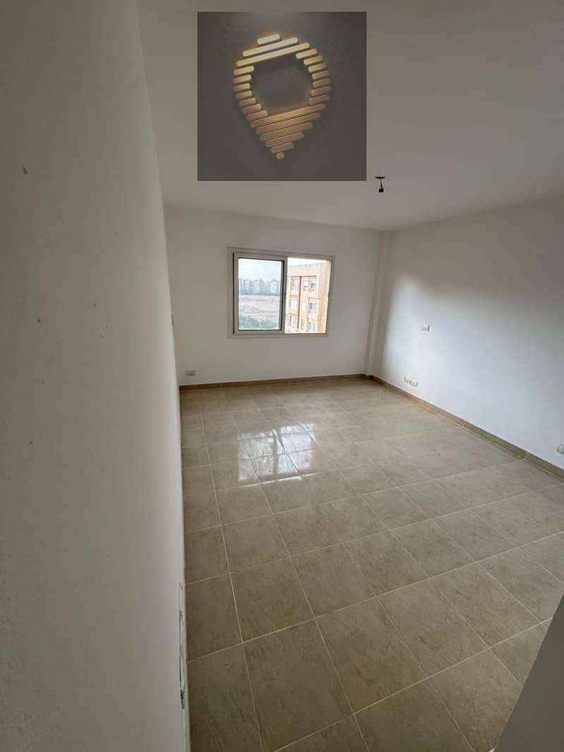 10 WhatsApp Image 2025-11-03 at 16.23. 02_3ec95427. jpg