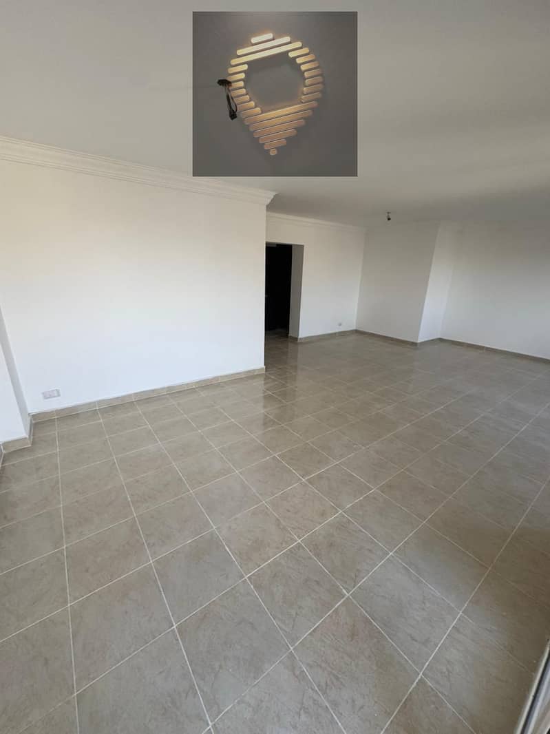 13 WhatsApp Image 2025-11-03 at 16.23. 04_522a5874. jpg