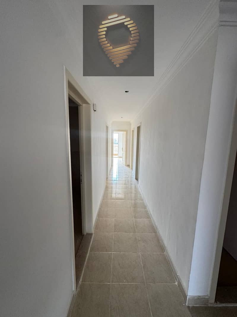 15 WhatsApp Image 2025-11-03 at 16.23. 04_72a2b3a8. jpg