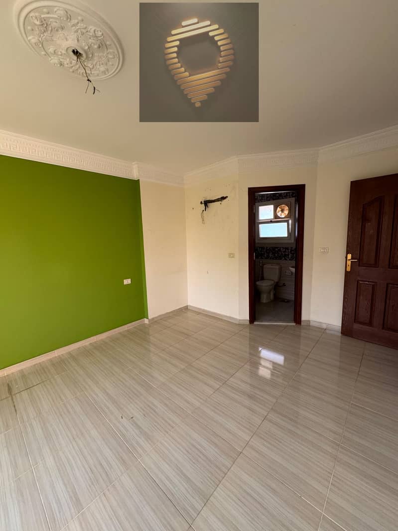 6 WhatsApp Image 2025-09-24 at 14.00. 24_cfebbb4b. jpg