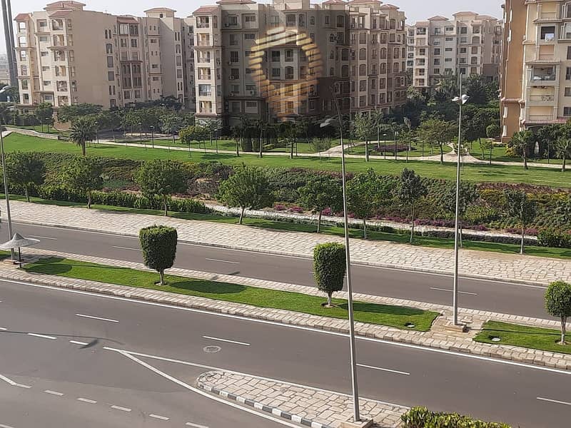 WhatsApp Image 2025-11-04 at 23.05. 38_8938b8e5. jpg