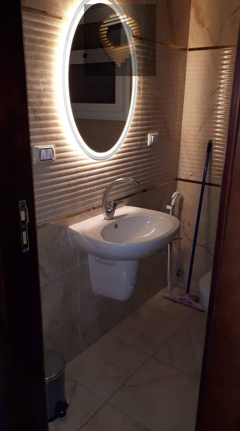 8 WhatsApp Image 2025-11-04 at 23.05. 35_a6806c3a. jpg