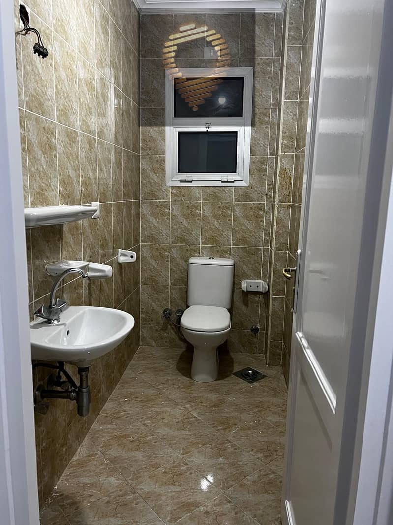 11 WhatsApp Image 2025-11-07 at 17.20. 26_f33d432a. jpg