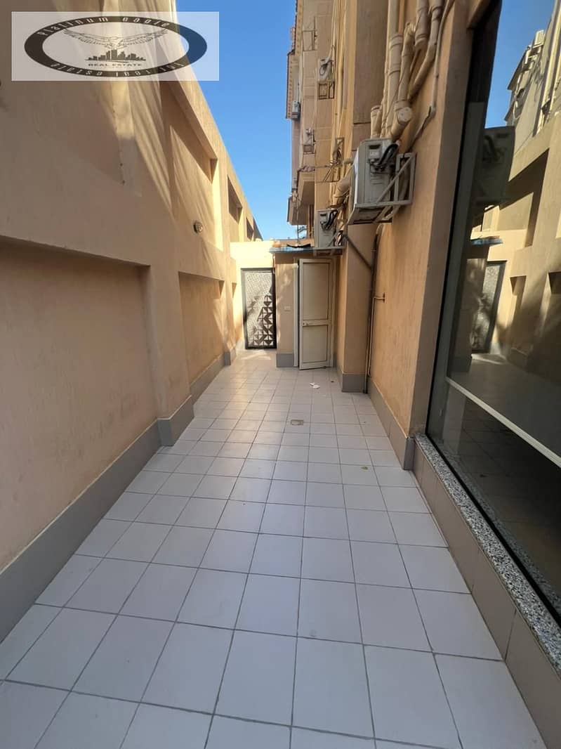 10 2748b2a3-4f08-4627-8f4c-a1dffb723fcb. jpg