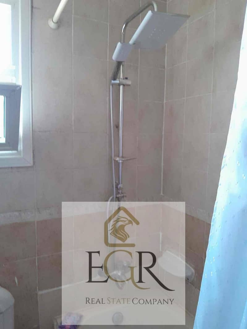 10 27a2ed7a-ce37-4f26-a3e0-dc844dab3551. jpg