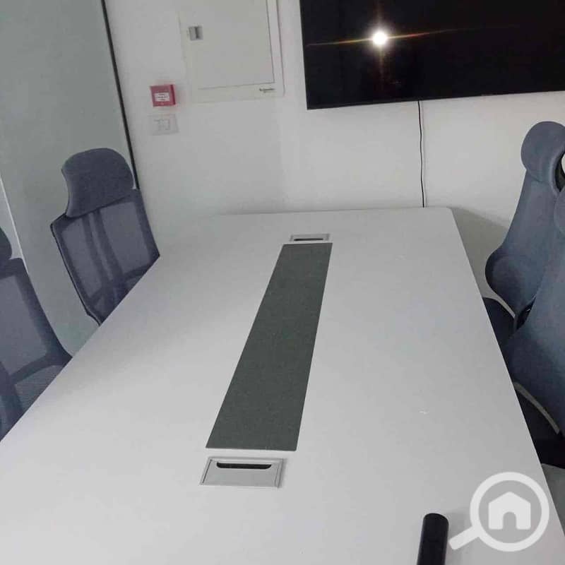 2 ea1373f2-a11f-481c-8eb5-bf04d16d29fd. jpg