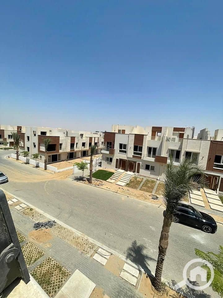 10 575200245_1991794535006897_8017865380125461200_n. jpg