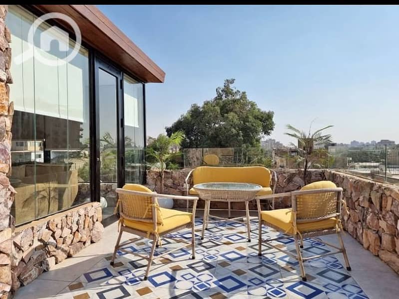 3 5c72f937-bf80-4e5c-a0b2-8403c8dc7bee. jpg