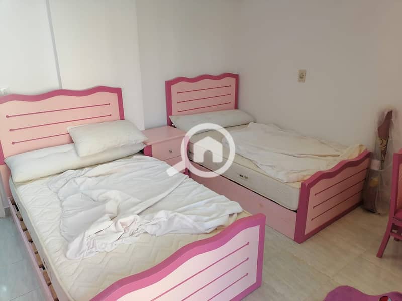 5 86f700f1-f0d6-439b-bc92-a9a59084a2a0. jpeg