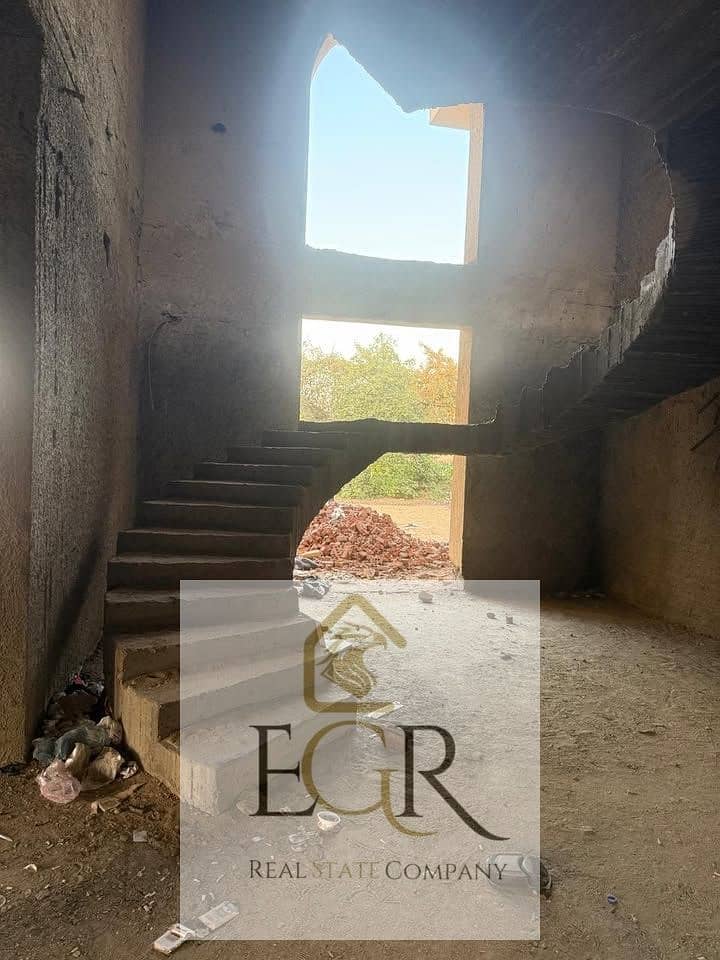 5 583792921_786029377761676_7564447413388885371_n. jpg