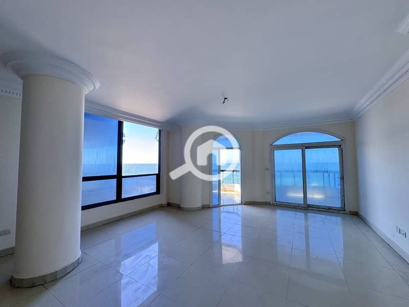 2 8e3e5409-45d5-4cd7-a5e3-40fce6a1e6ba. jpeg