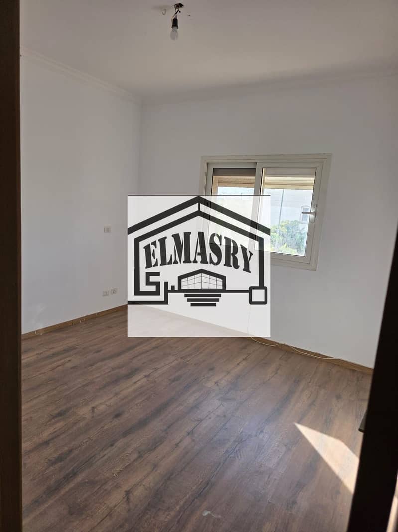 4 31c28bd2-050d-444a-9b33-78fcaa8b3e7d. jpeg