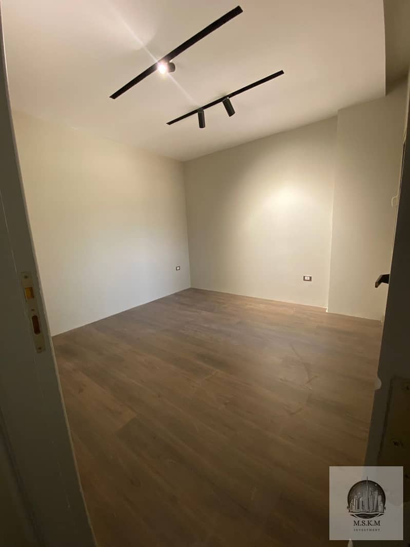 15 WhatsApp Image 2025-11-19 at 4.12. 56 PM (4). jpeg