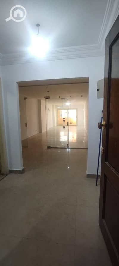 مکتب  للايجار في سموحة، الإسكندرية - ea92b9c2-c2a3-4c8e-a49c-2e79b607020a. jpg