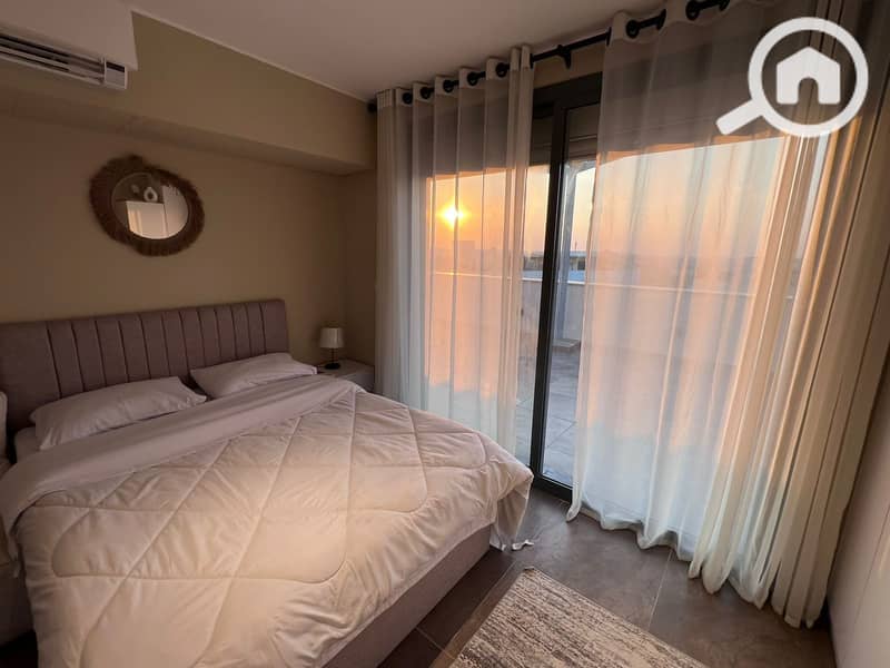 7 0f348c47-c63b-497b-8d67-b40ac2301a65. jpg