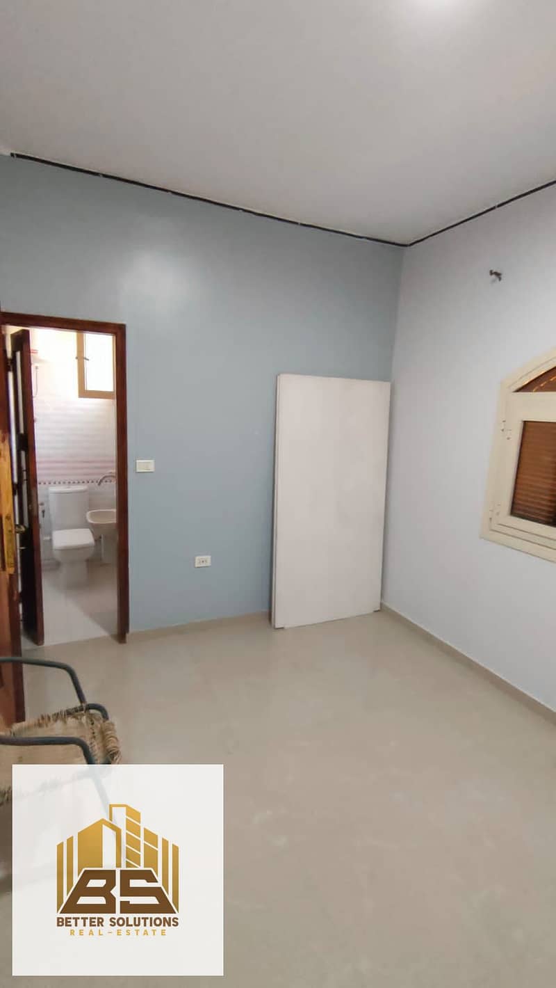 4 90a35820-6d5a-4ed2-b18f-f7b09d13451d. jpg