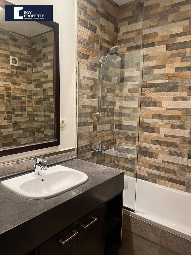 2 _files_0e36a8ad-10c2-40f6-99e3-359900ad118c. jpeg