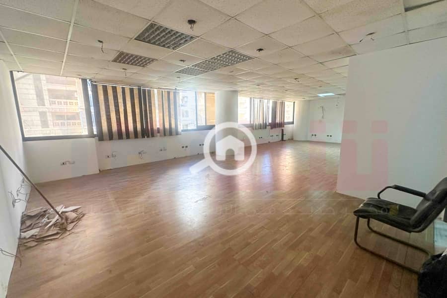 3 WhatsApp Image 2025-11-13 at 4.03. 21 PM (1). jpg