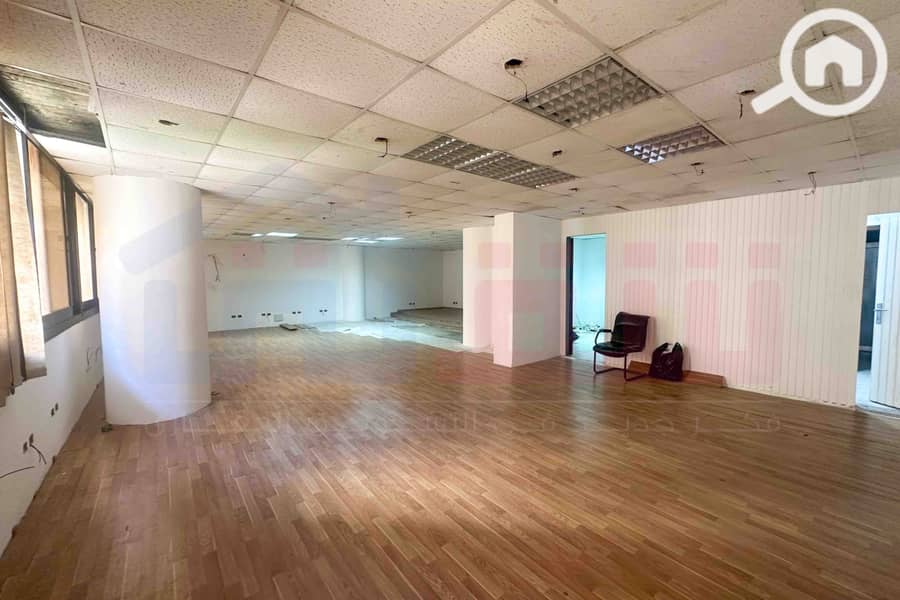 4 WhatsApp Image 2025-11-13 at 4.03. 23 PM. jpg