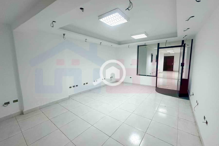 8 WhatsApp Image 2025-11-13 at 4.03. 15 PM (1). jpg