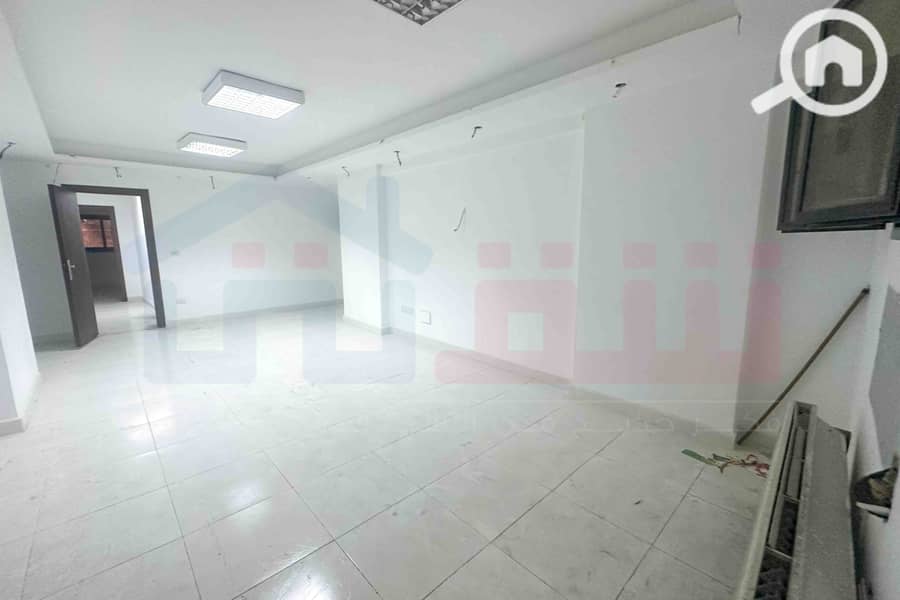 16 WhatsApp Image 2025-11-13 at 4.03. 20 PM (1). jpg