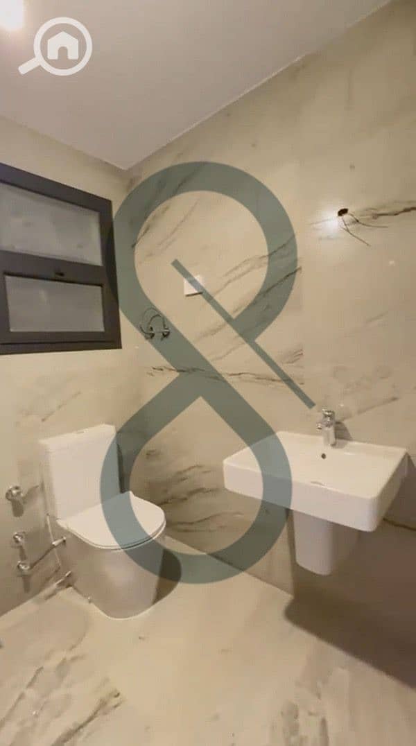 17 PHOTO-2025-11-19-16-18-34 15. jpeg