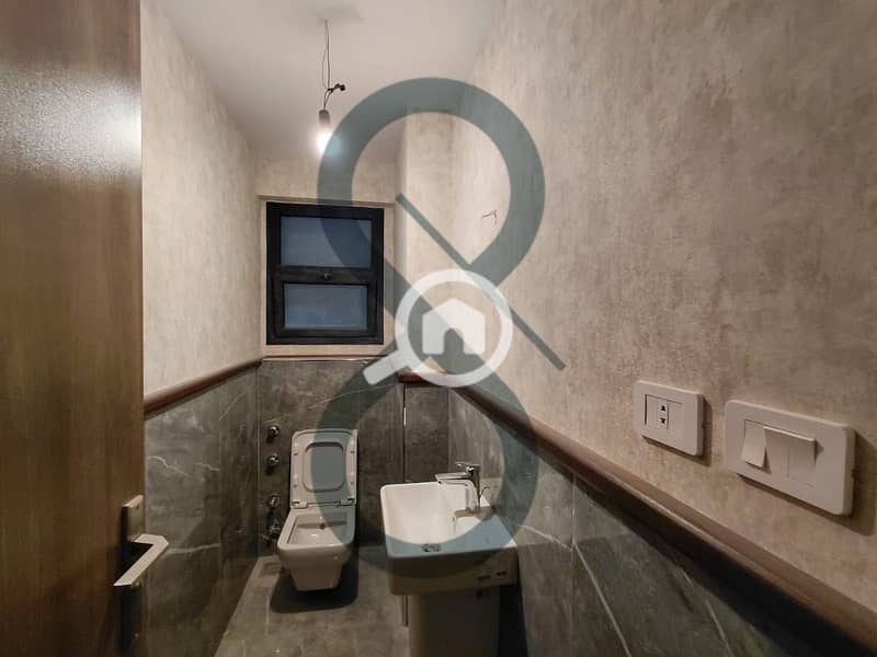 18 PHOTO-2025-11-19-16-18-34. jpeg