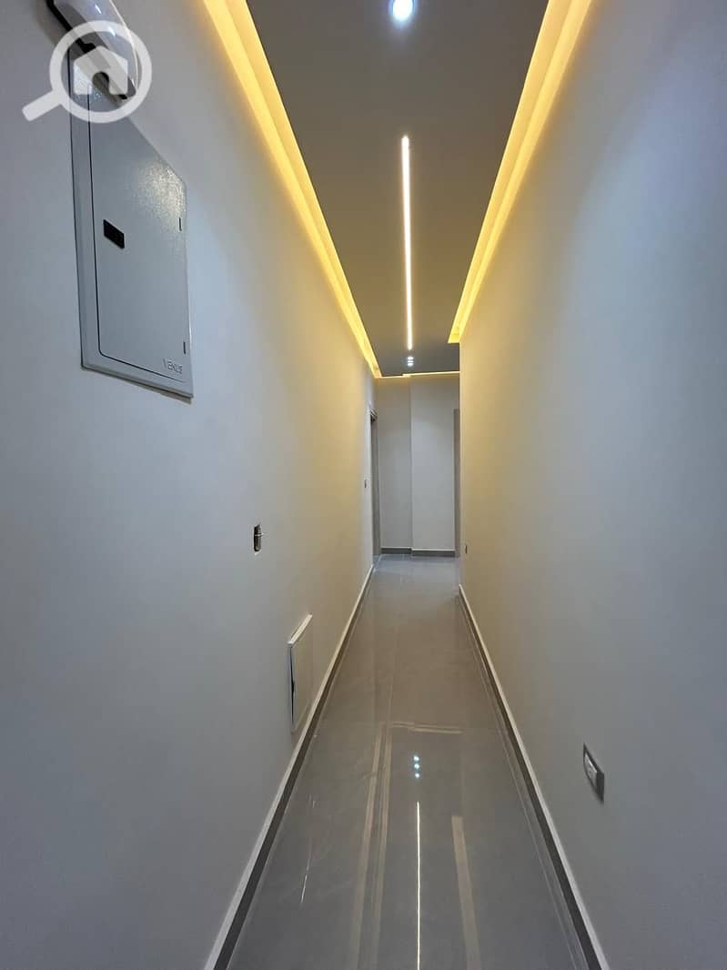 4 WhatsApp Image 2025-11-19 at 15.22. 49 (3). jpeg