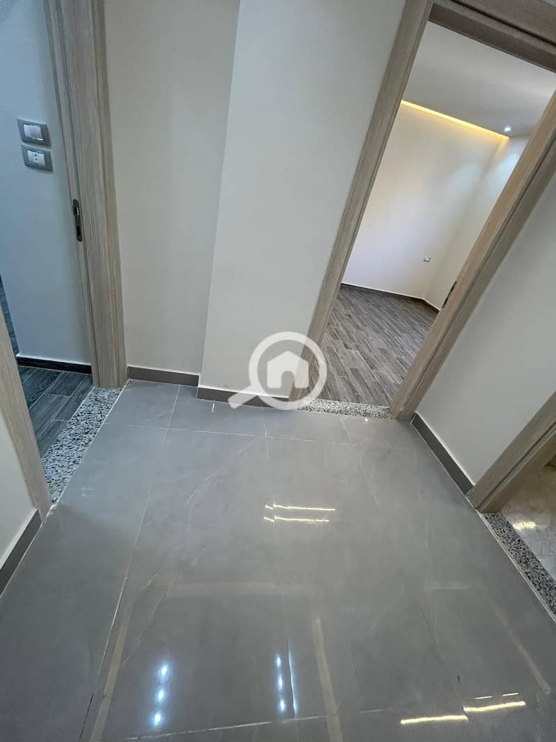 5 WhatsApp Image 2025-11-19 at 15.22. 49 (4). jpeg