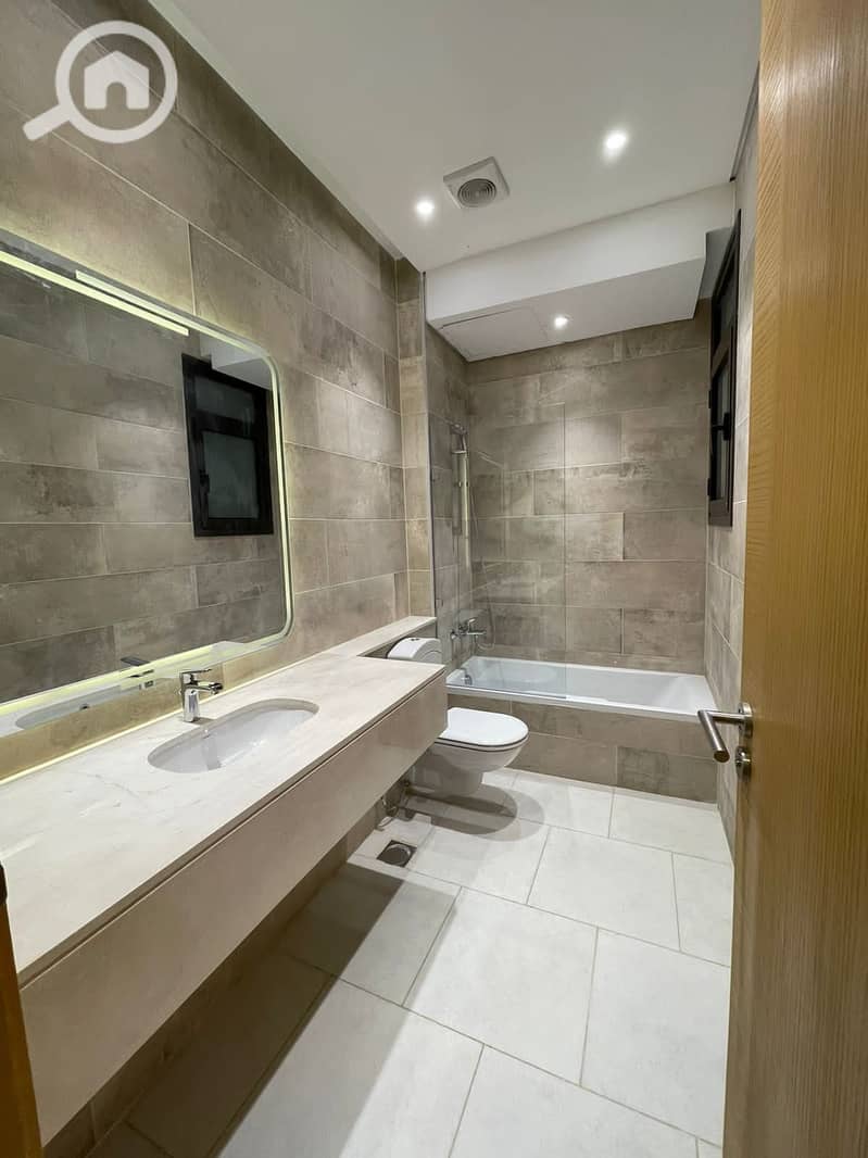 6 WhatsApp Image 2025-10-13 at 2.05. 57 PM. jpeg