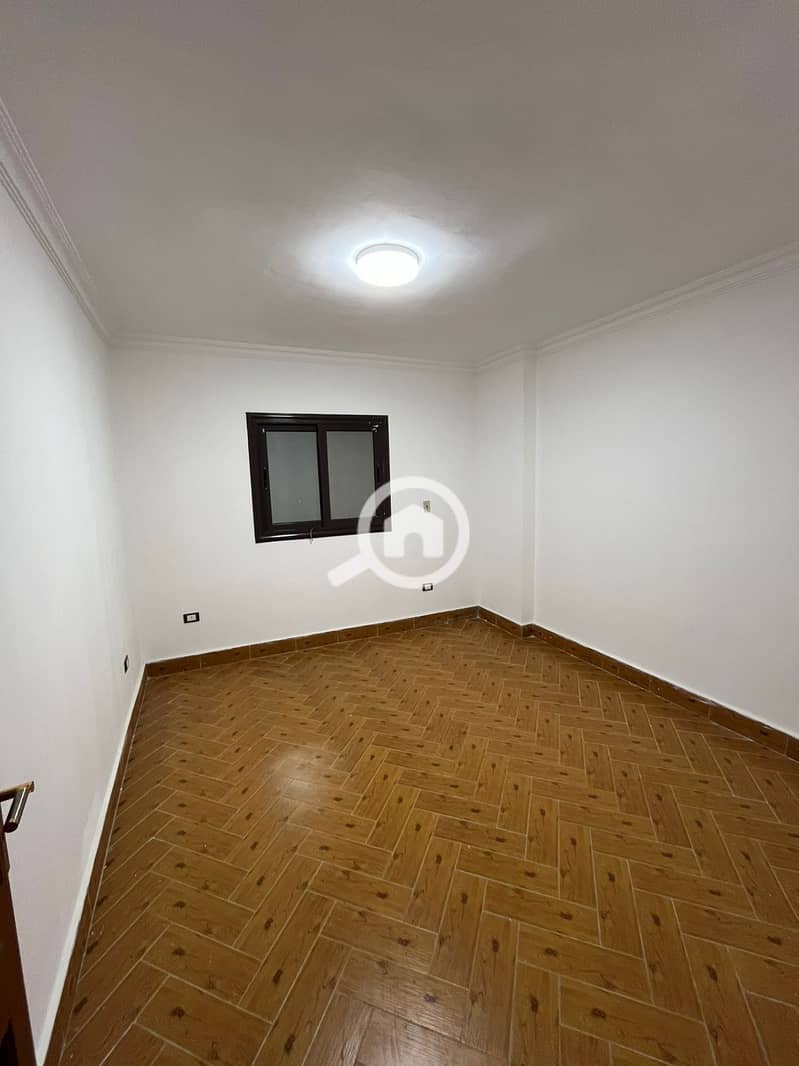 4 WhatsApp Image 2025-11-19 at 4.44. 57 PM. jpeg