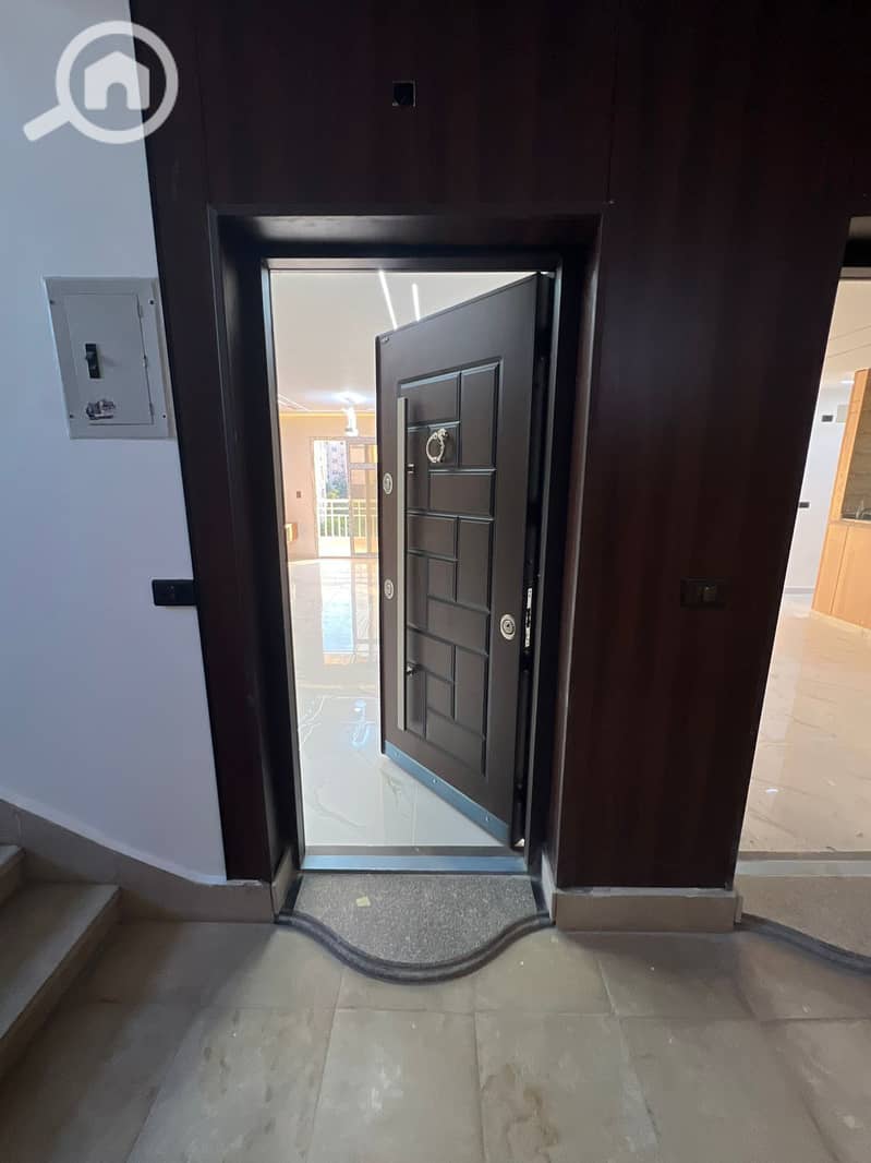 8 5a789106-63fd-4dd7-935d-76dd5b03b127. jpeg